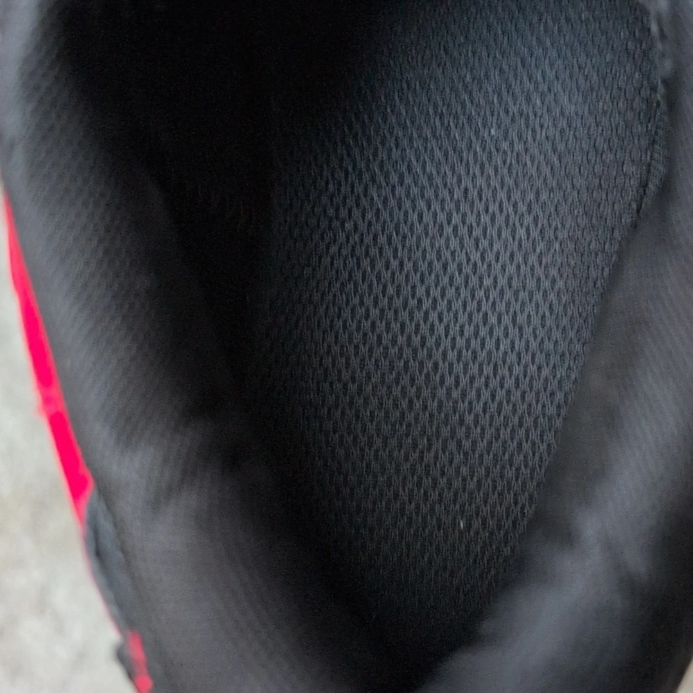 Under Armour Youth Basketball Shoes - Picture 11 of 11